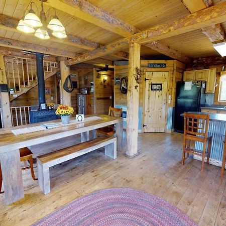 Canyon View Family Cabin, Deck, Tv Room, Games, Bbq, Campfire Monticello Buitenkant foto