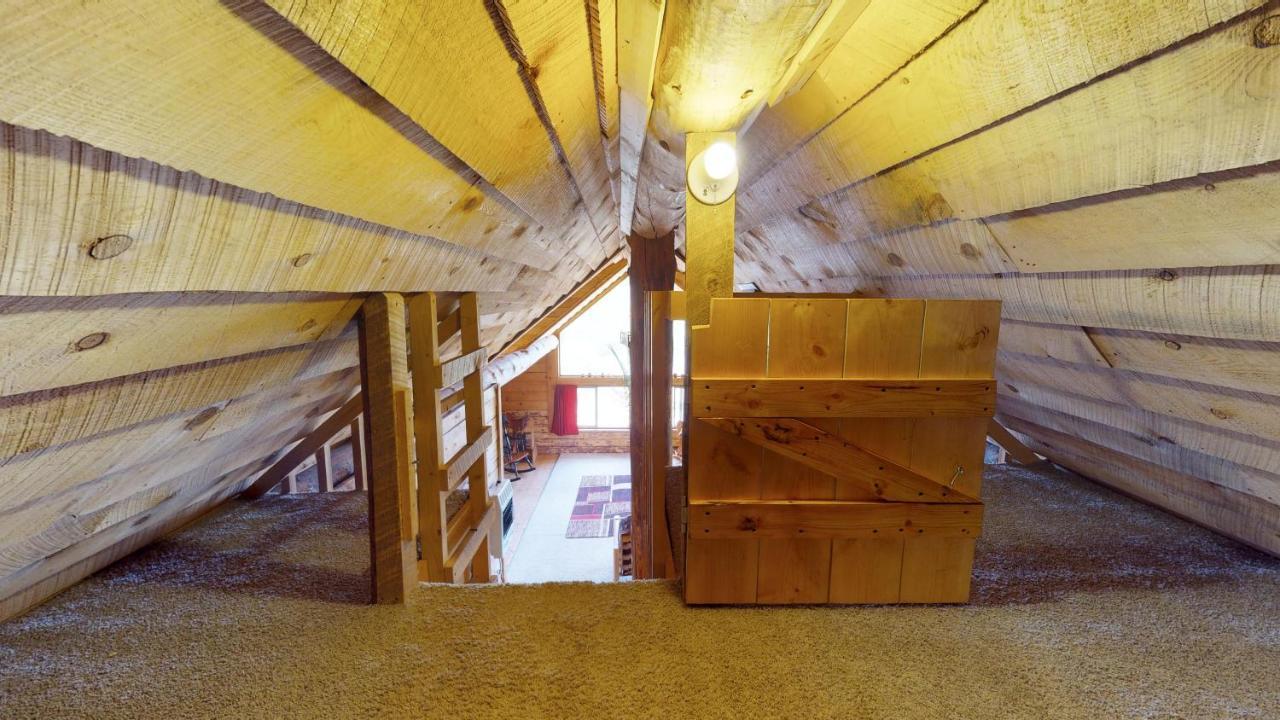 Canyon View Family Cabin, Deck, Tv Room, Games, Bbq, Campfire Monticello Buitenkant foto